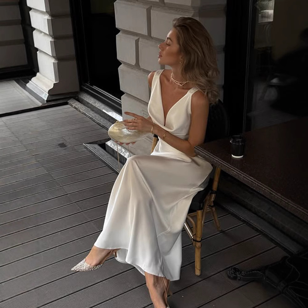 Women's Fashion Swing Collar Dress Satin Dinner Dress 4 Women's Fashion Swing Collar Dress Satin Dinner Dress - Image 4